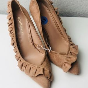 BCBGENERATION Hana Dream Beige 4" Pumps Size 8.5 W